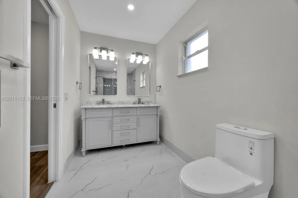 8503 SW 83rd St Miami, FL 33143
