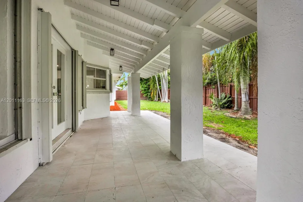 8503 SW 83rd St Miami, FL 33143