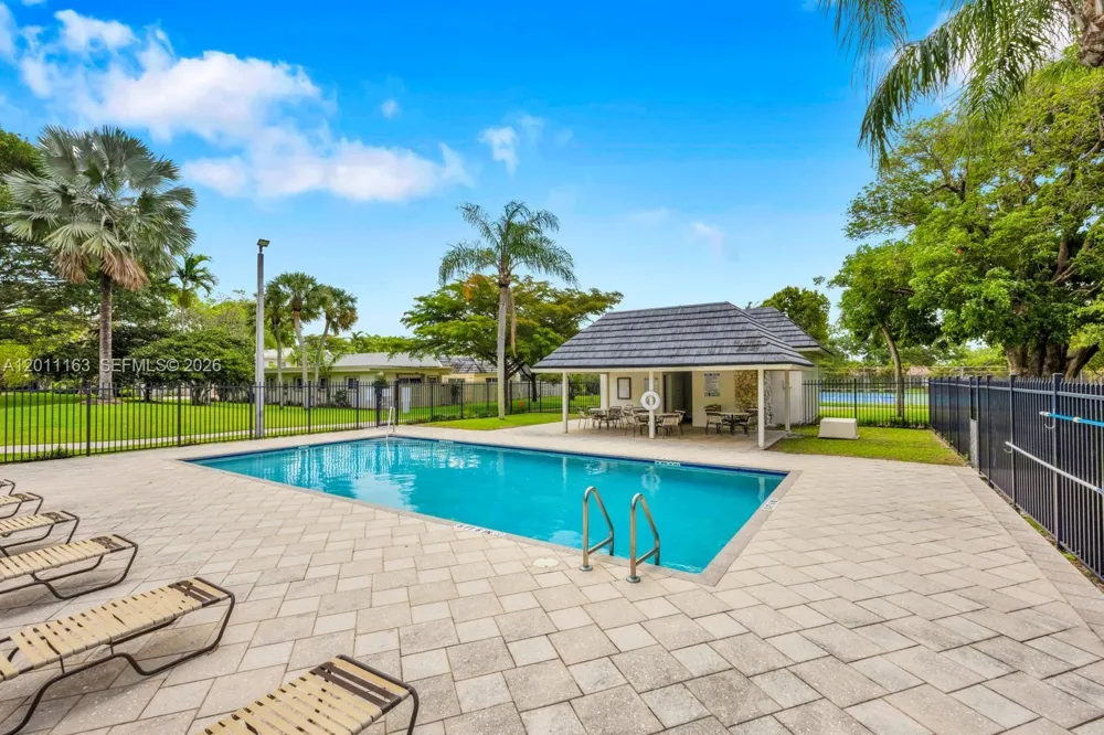 8503 SW 83rd St Miami, FL 33143