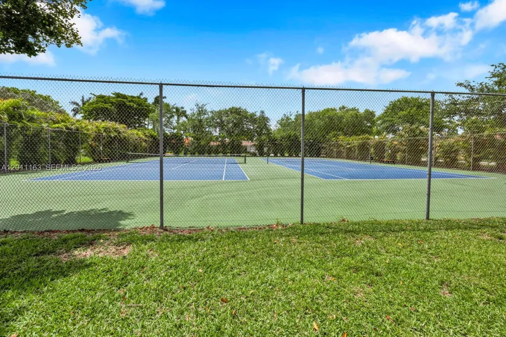 8503 SW 83rd St Miami, FL 33143