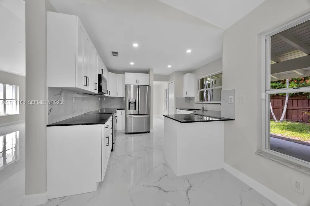 8503 SW 83rd St Miami, FL 33143