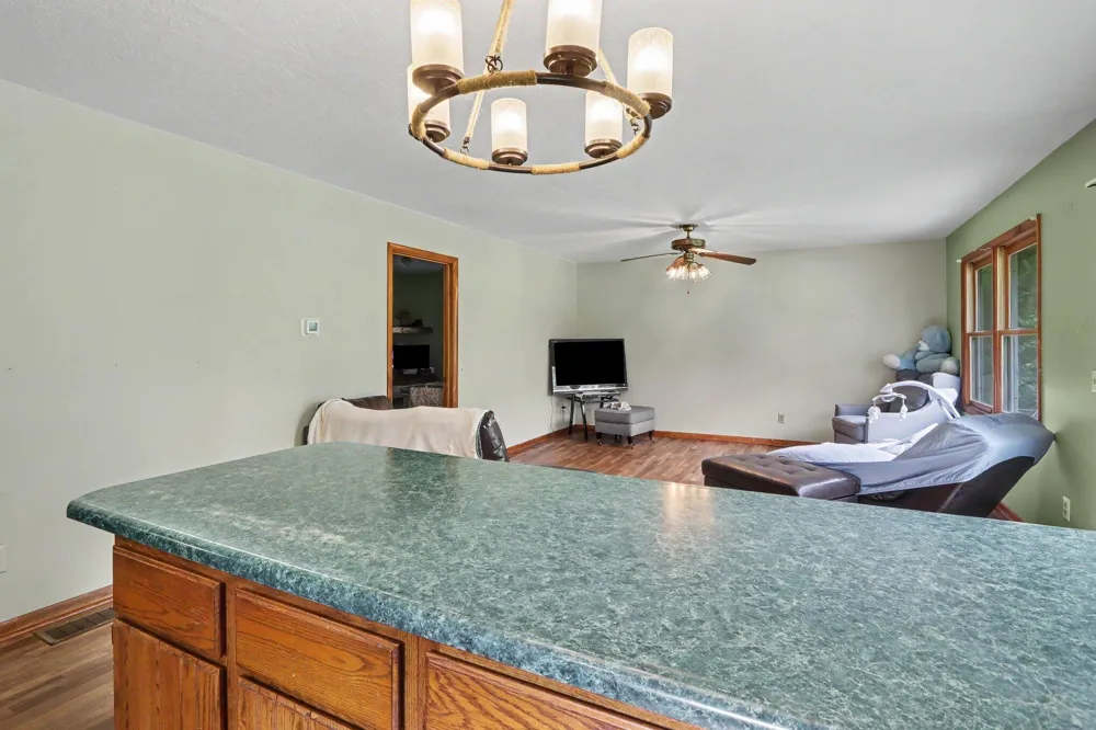 67747 Thunderbird Drive Sturgis, MI 49091