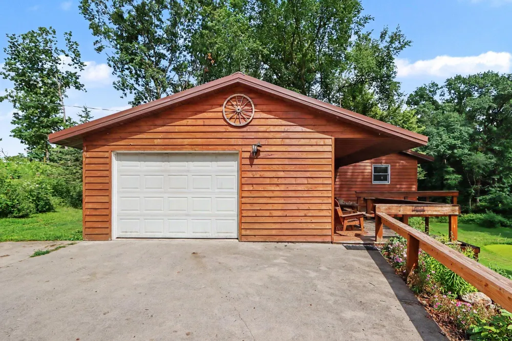 67747 Thunderbird Drive Sturgis, MI 49091