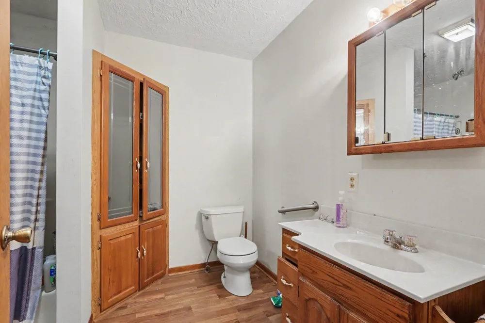 67747 Thunderbird Drive Sturgis, MI 49091