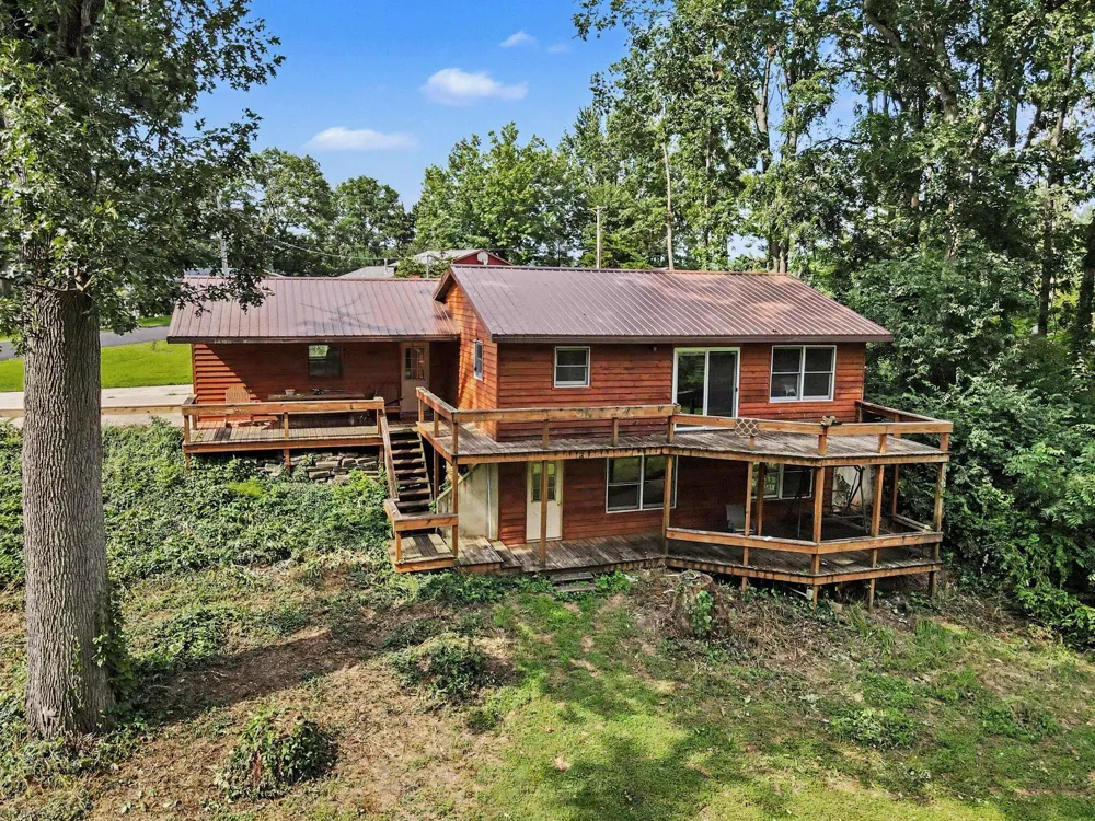 67747 Thunderbird Drive Sturgis, MI 49091