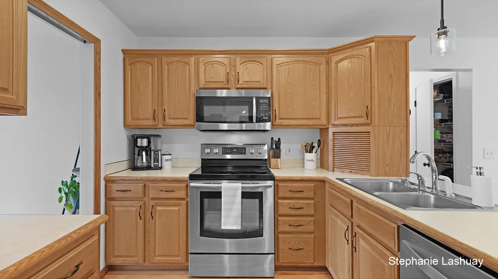 4029 Redbush Drive SW Grandville, MI 49418