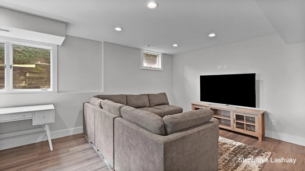 4029 Redbush Drive SW Grandville, MI 49418