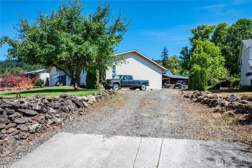 148 Greystone Road Kalama, WA 98625