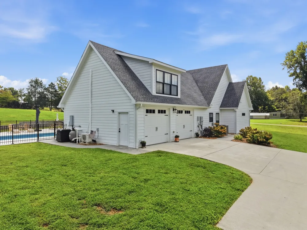 3787 Pistole Rd Sparta, TN 38583
