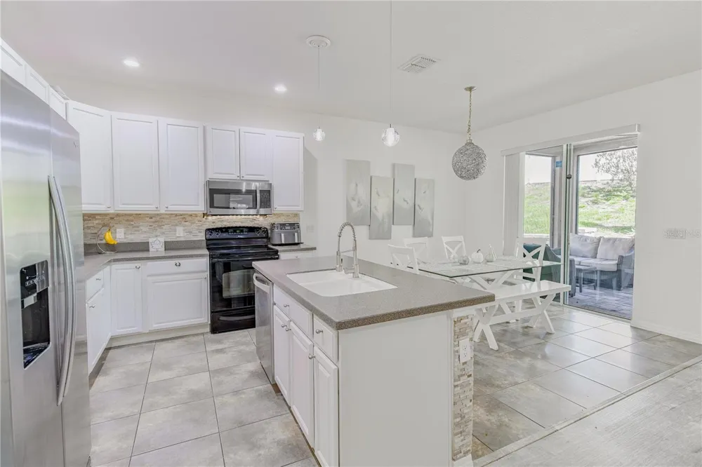 117 COLONIAL PINE LANE Minneola, FL 34715