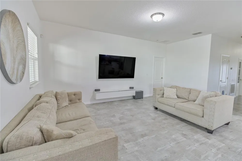 117 COLONIAL PINE LANE Minneola, FL 34715