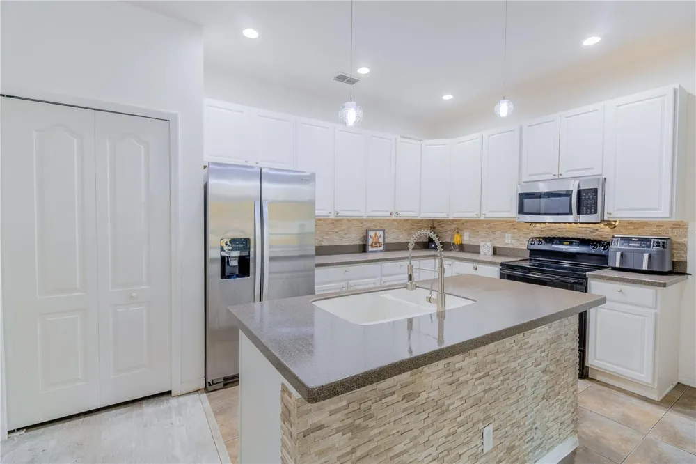 117 COLONIAL PINE LANE Minneola, FL 34715