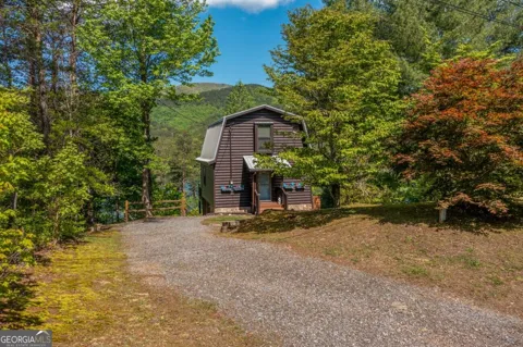115 Lakeview DR