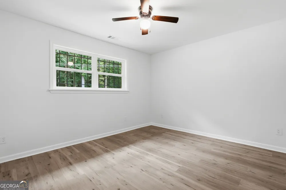 5827 Christopher LN Lithonia, GA 30058