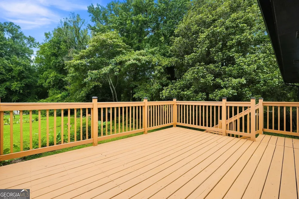 5827 Christopher LN Lithonia, GA 30058