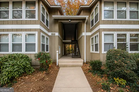 5143 Roswell RD