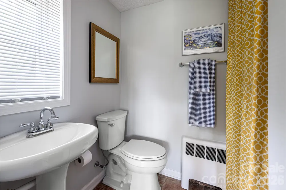 114 Cambridge Road Asheville, NC 28804