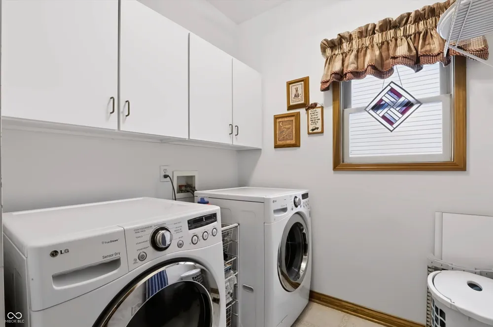 40 Decourcy Lane Franklin, IN 46131