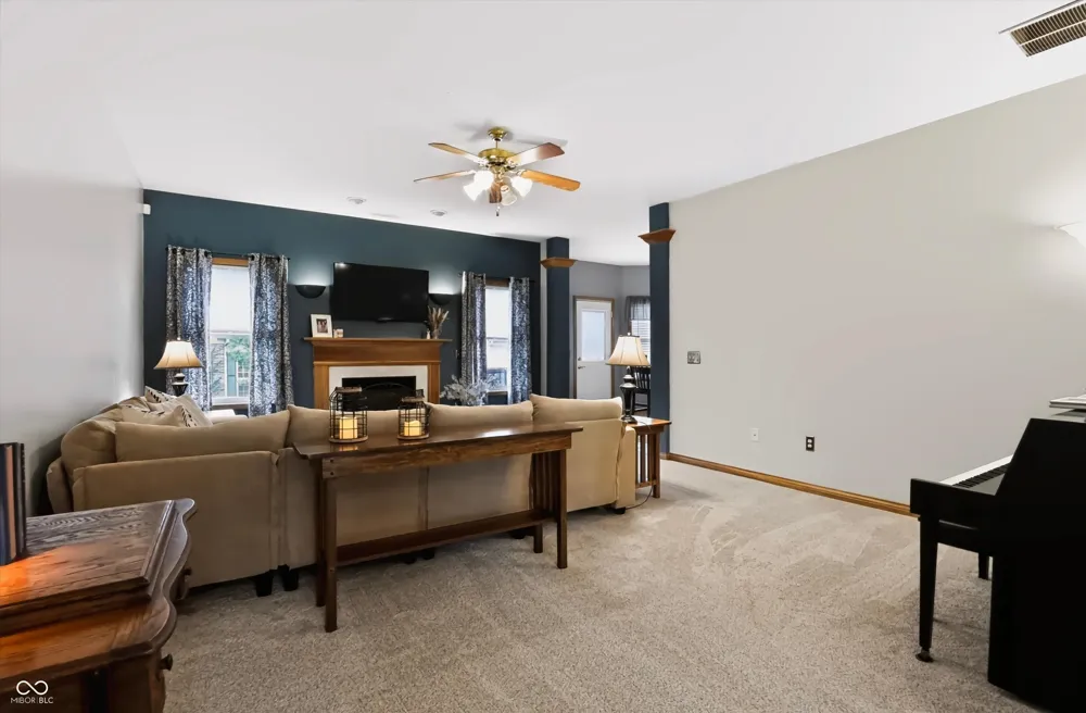 40 Decourcy Lane Franklin, IN 46131