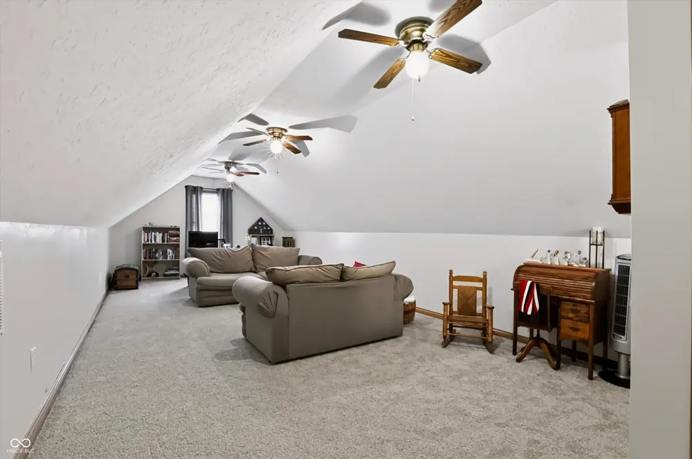 40 Decourcy Lane Franklin, IN 46131