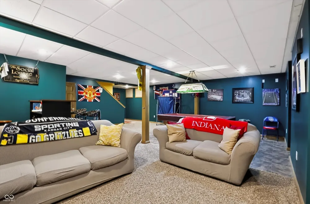 40 Decourcy Lane Franklin, IN 46131