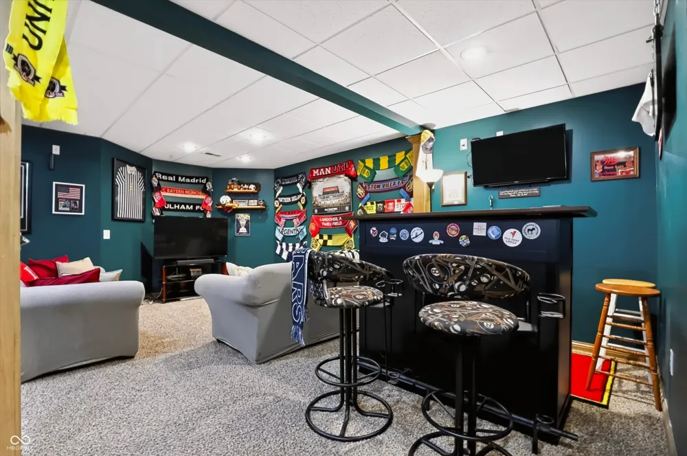 40 Decourcy Lane Franklin, IN 46131