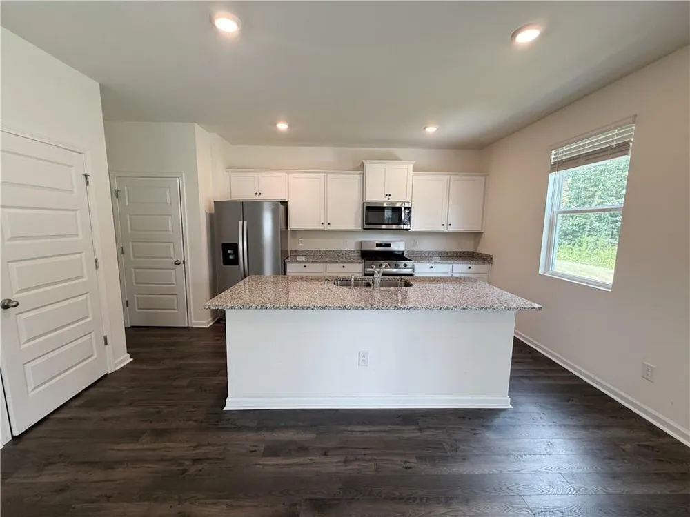 174 woodbrook trl Newnan, GA 30265