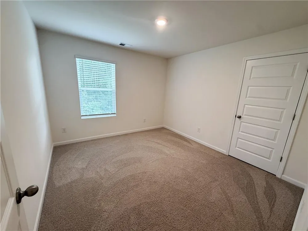 174 woodbrook trl Newnan, GA 30265