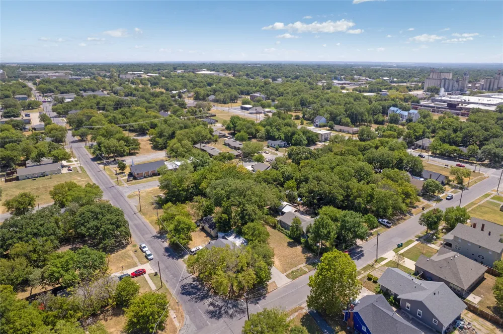 819 Walnut Street Sherman, TX 75090