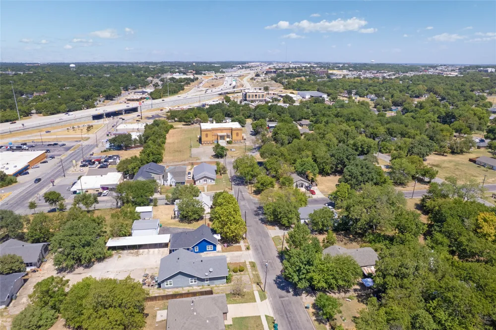 819 Walnut Street Sherman, TX 75090