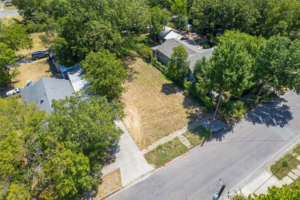 819 Walnut Street Sherman, TX 75090