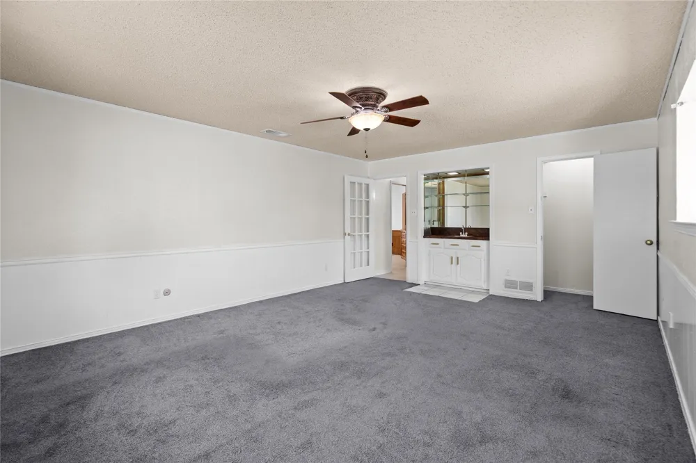 1315 Winding Brook Drive DeSoto, TX 75115
