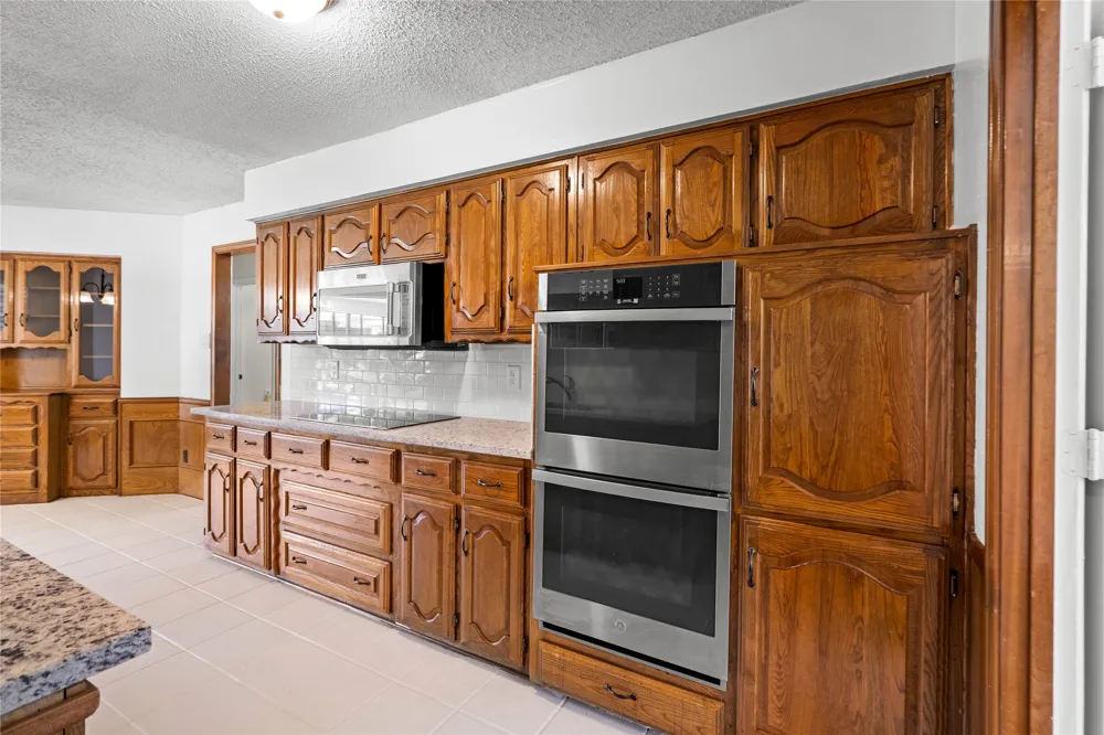 1315 Winding Brook Drive DeSoto, TX 75115