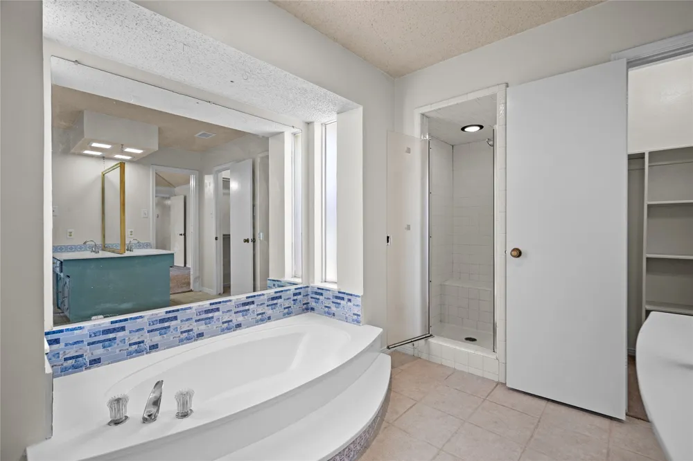 1315 Winding Brook Drive DeSoto, TX 75115