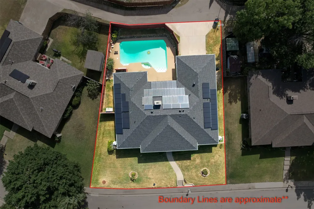 1315 Winding Brook Drive DeSoto, TX 75115