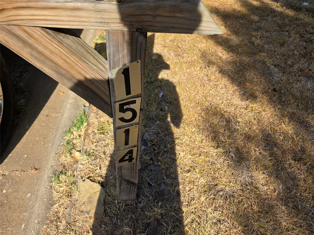 1514 Linda Street Bowie, TX 76230