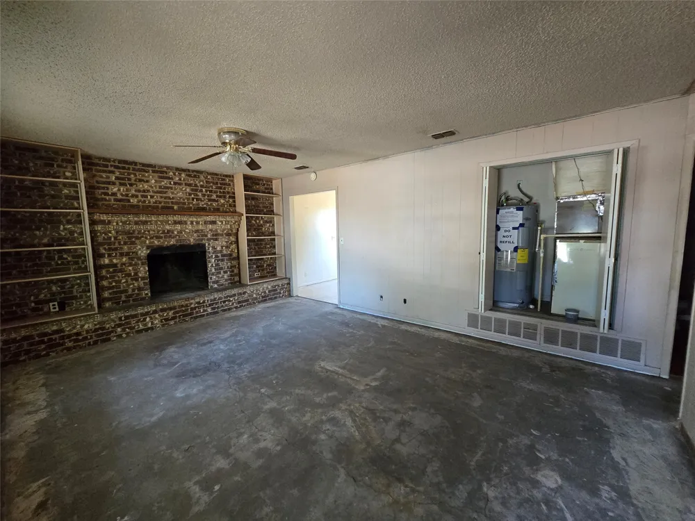 1514 Linda Street Bowie, TX 76230