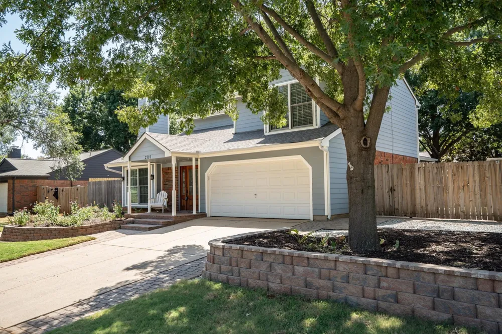 2710 Forestview Drive Corinth, TX 76210