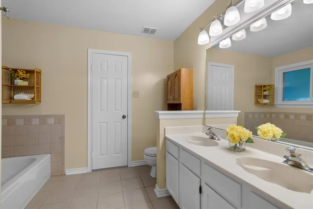 2710 Forestview Drive Corinth, TX 76210
