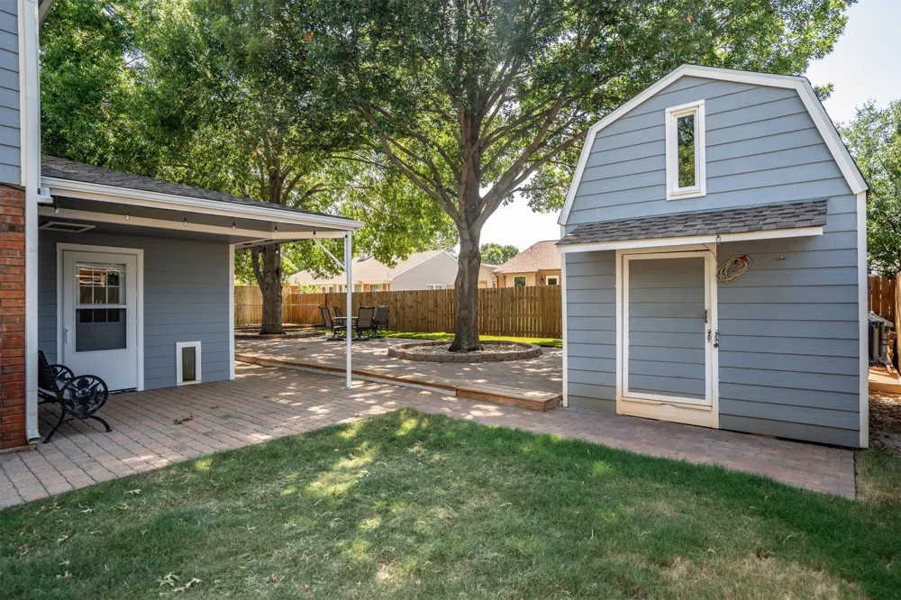 2710 Forestview Drive Corinth, TX 76210