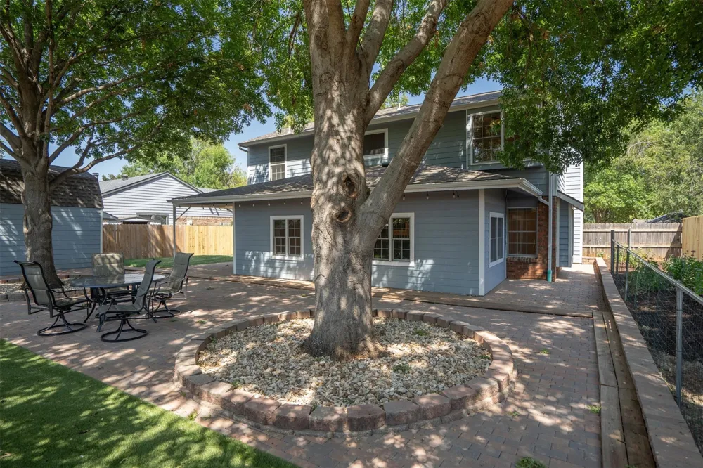 2710 Forestview Drive Corinth, TX 76210