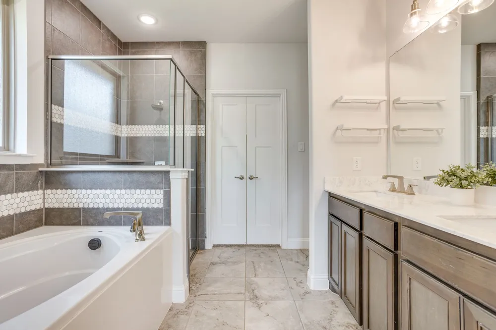 1209 Rushmore Drive Burleson, TX 76028
