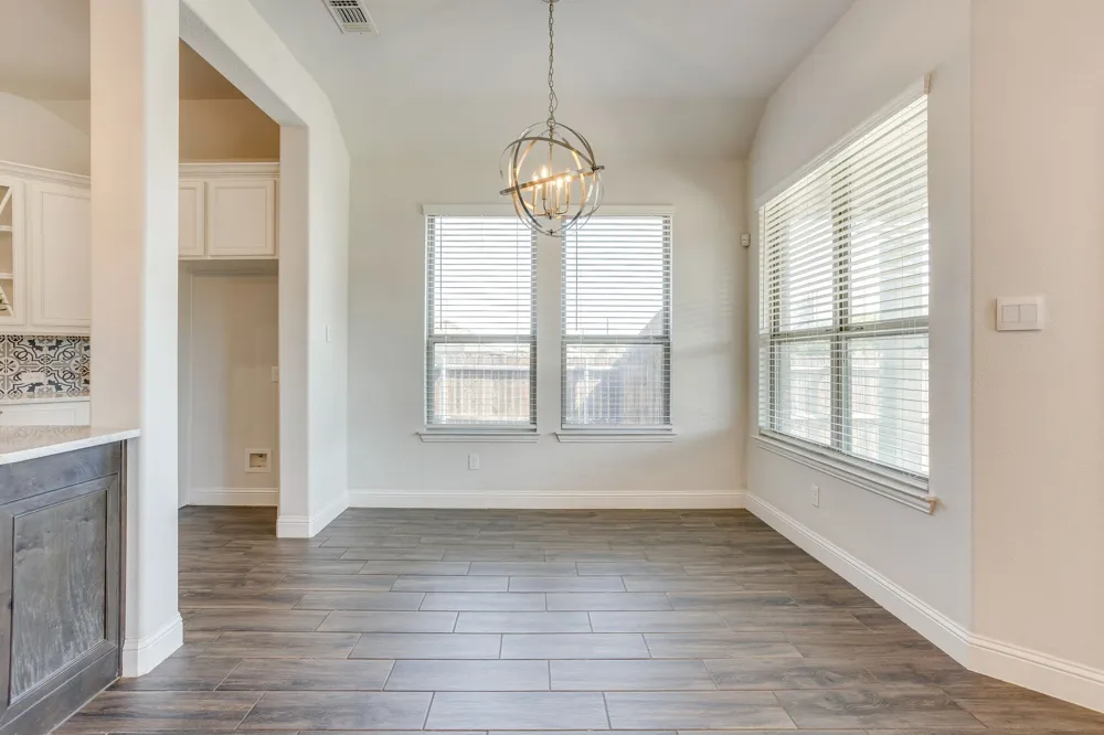 1209 Rushmore Drive Burleson, TX 76028