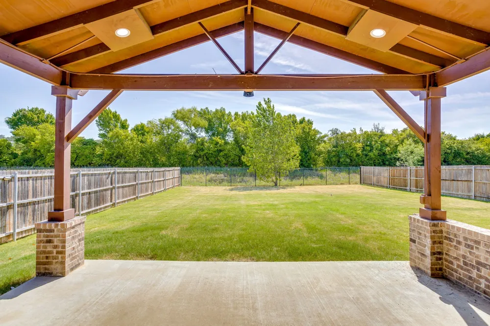 1209 Rushmore Drive Burleson, TX 76028