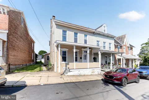 28 S 5TH STREET