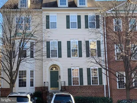 1567 NORTHERN NECK DRIVE #202