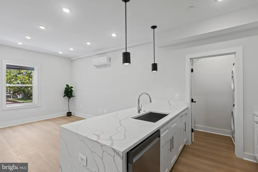 2236 40TH STREET NW #4 Washington, DC 20007