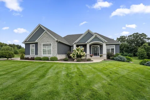 71403 Kestrel Drive