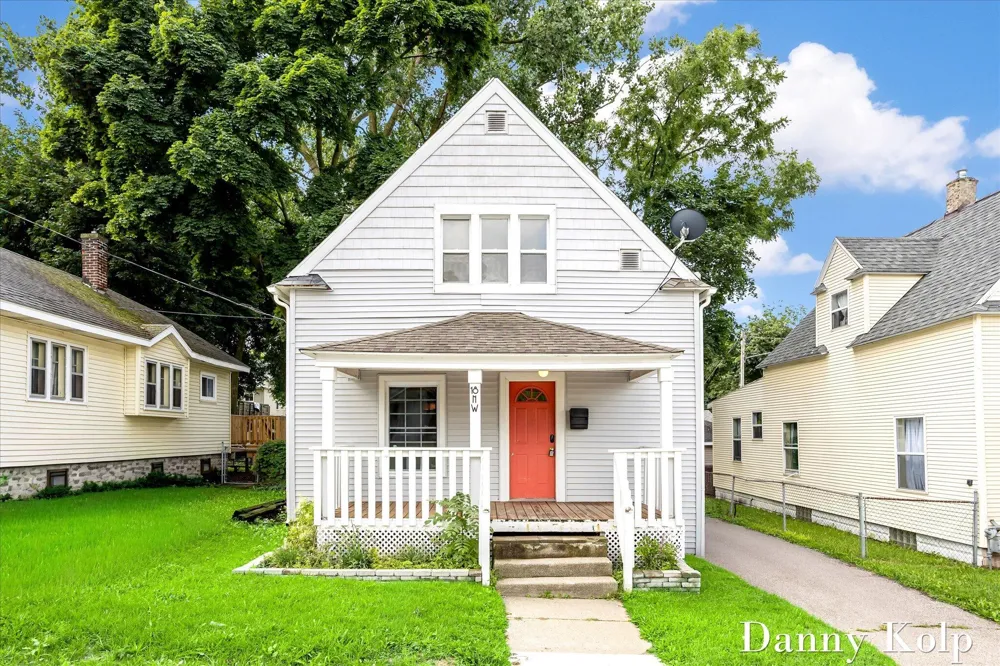 18 Ann Street NW Grand Rapids, MI 49505