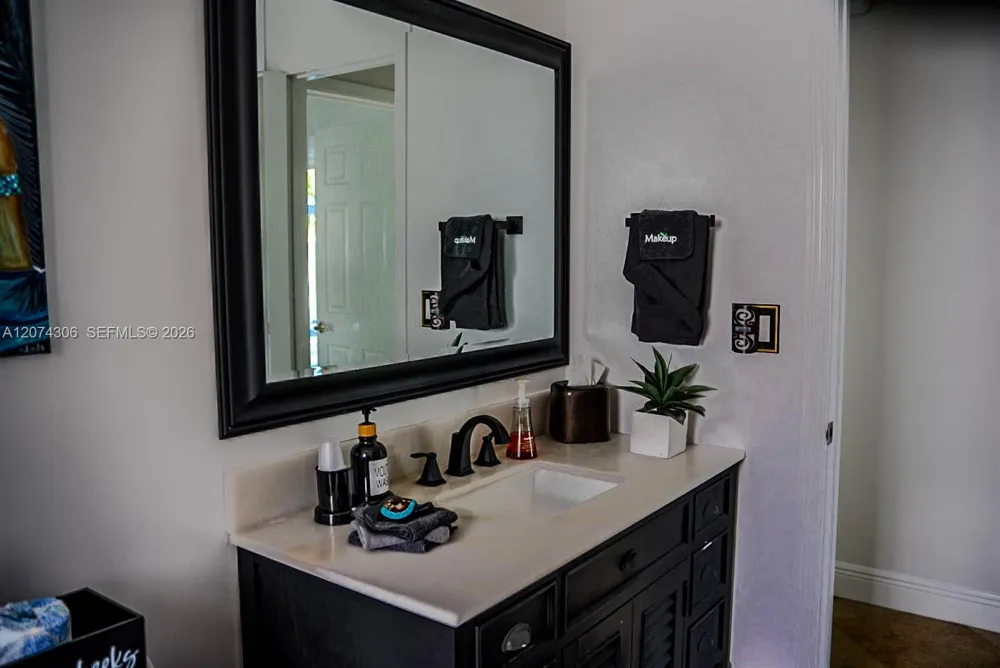 1640 NE 59th Pl Fort Lauderdale, FL 33334